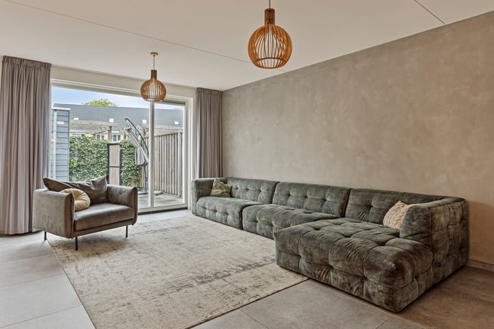 Foto 6 van Esculaaphof 56