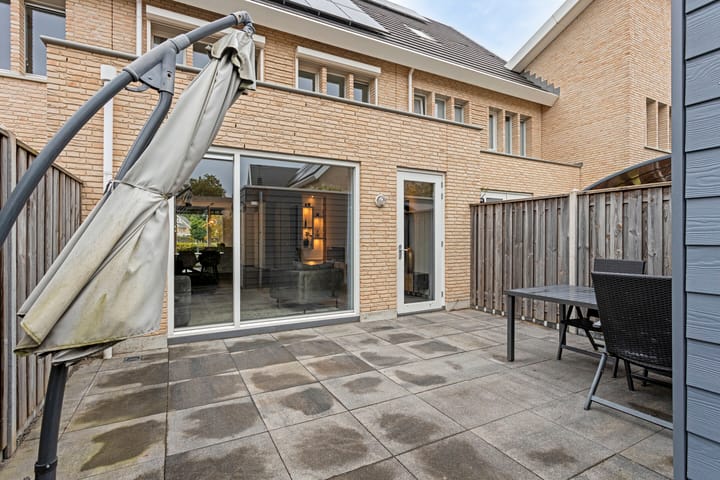 Foto 23 van Esculaaphof 56