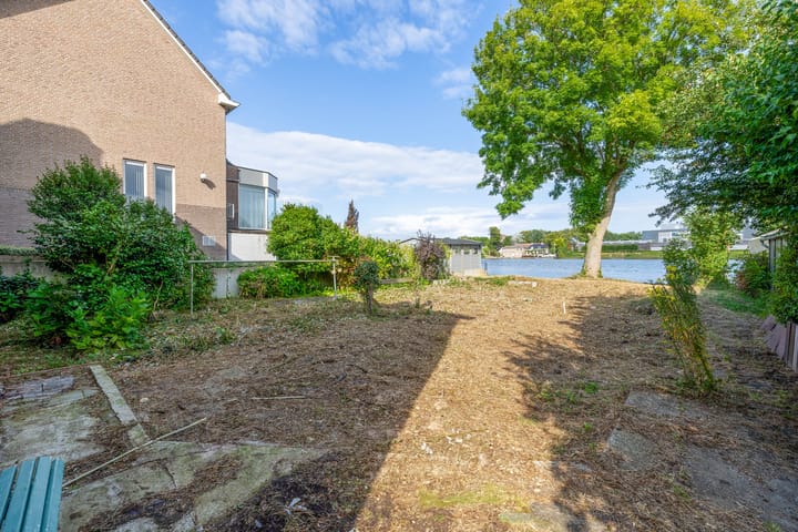 Foto 18 van IJsseldijk 239