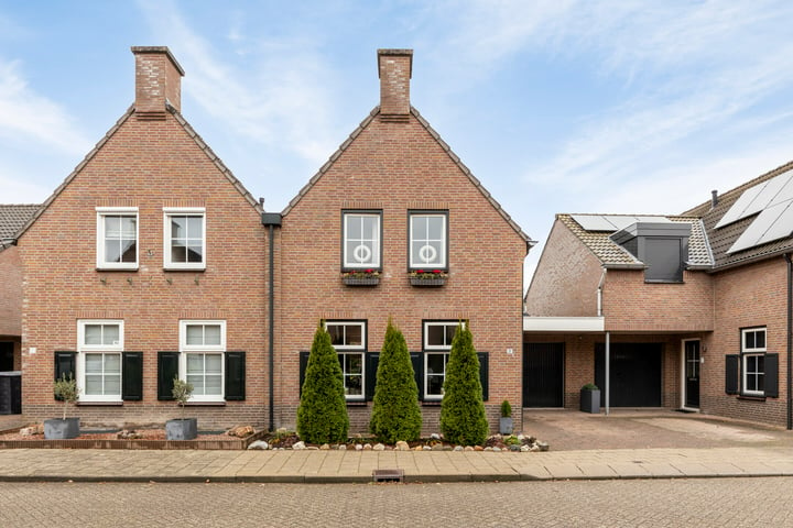 View photo 29 of Oscar Woltersstraat 21