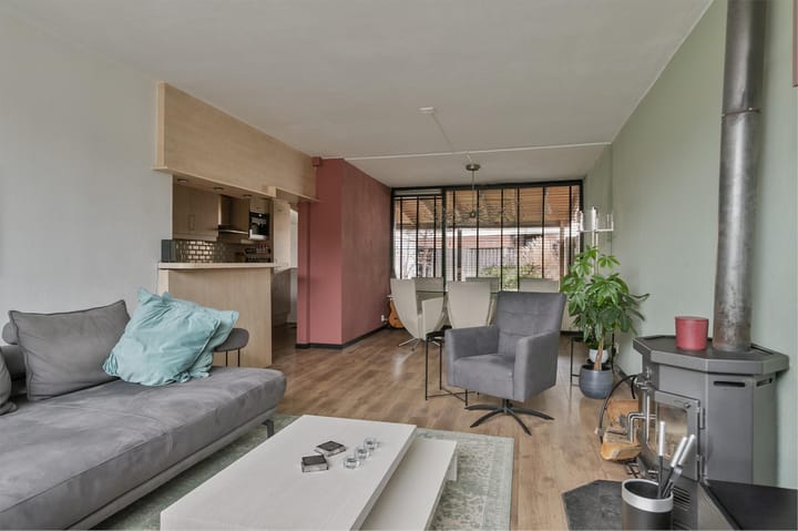 Foto 6 van Mezenlaan 6