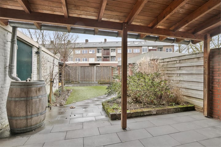 Foto 30 van Mezenlaan 6