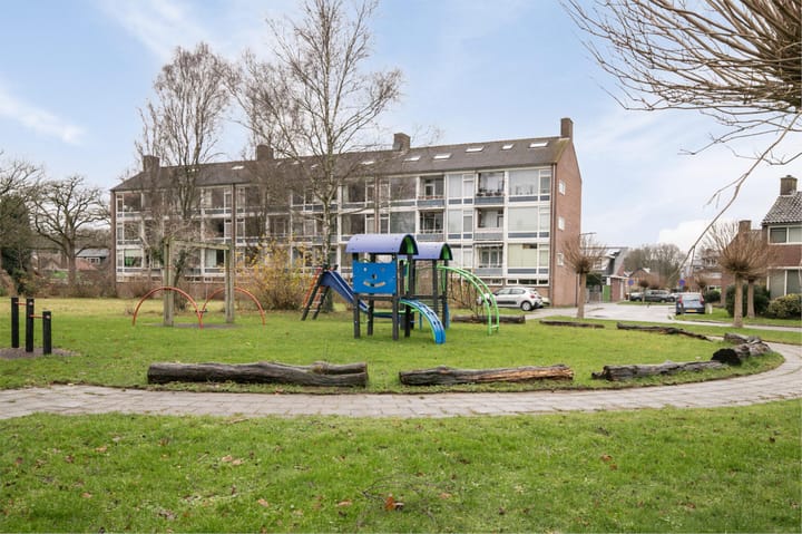 Foto 32 van Mezenlaan 6