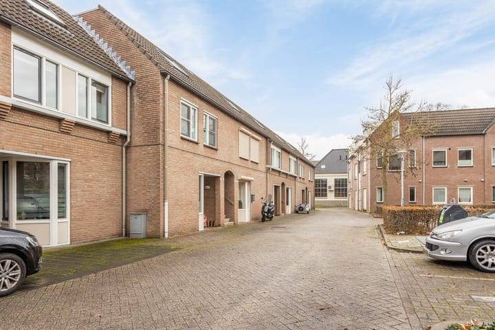 Photo 24 of Kapelstraat 95