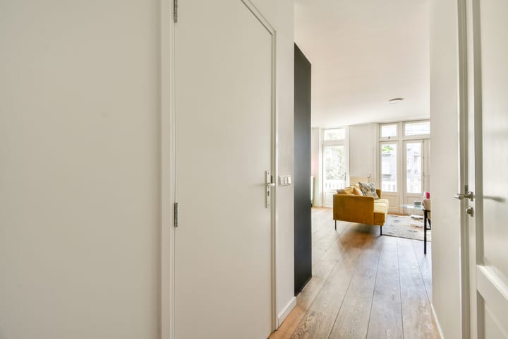 Foto 9 van Van Ostadestraat 156-2