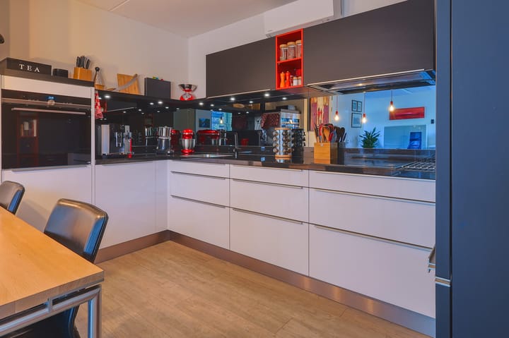 Foto 13 van Parallelweg 6-B