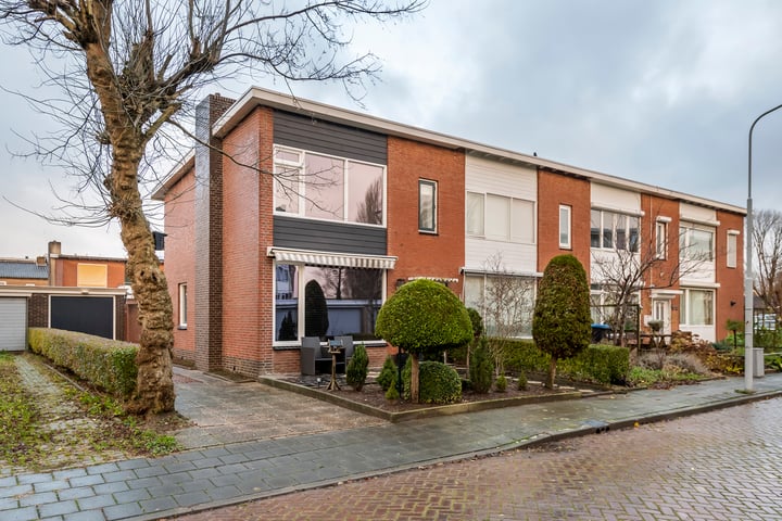 Bekijk foto 1 van Hertog Eduardstraat 6