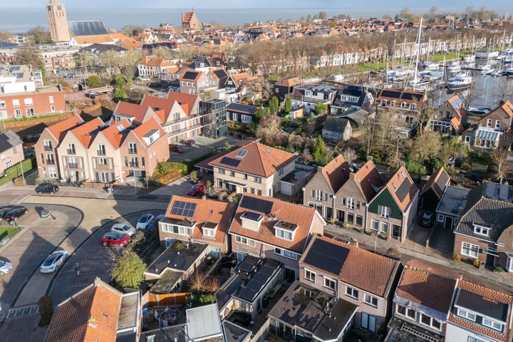 Bekijk foto 42 van Burgemeester Schoutsenstraat 17