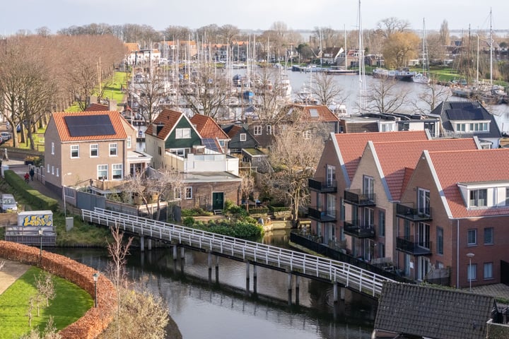 Bekijk foto 45 van Burgemeester Schoutsenstraat 17