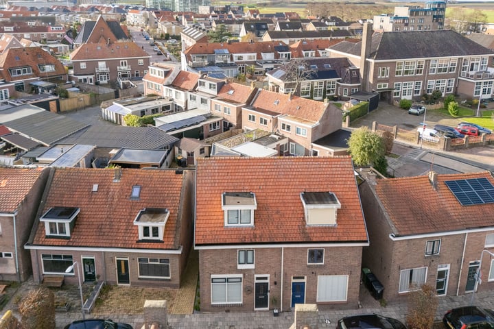 View photo 46 of Burgemeester Schoutsenstraat 17