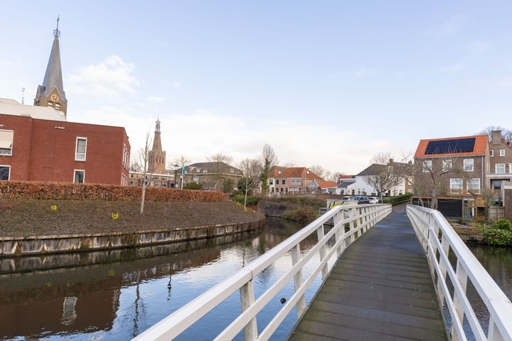 Bekijk foto 49 van Burgemeester Schoutsenstraat 17