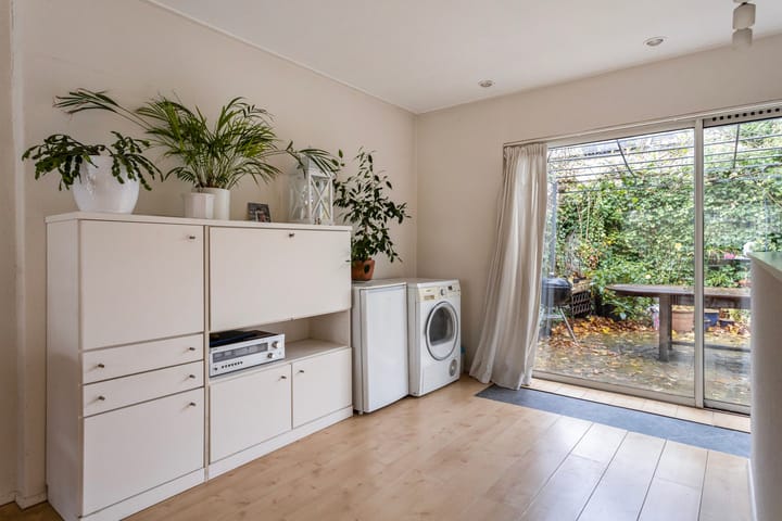 Photo 10 of Prof. Struyckenstraat 5