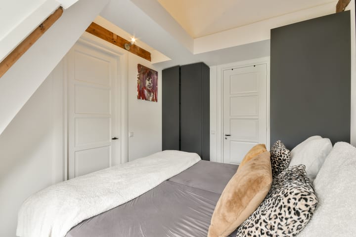 Foto 9 van Valkenburgerstraat 152-4