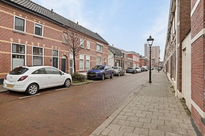 Bekijk foto 9 van 1e Scheepvaartstraat 7