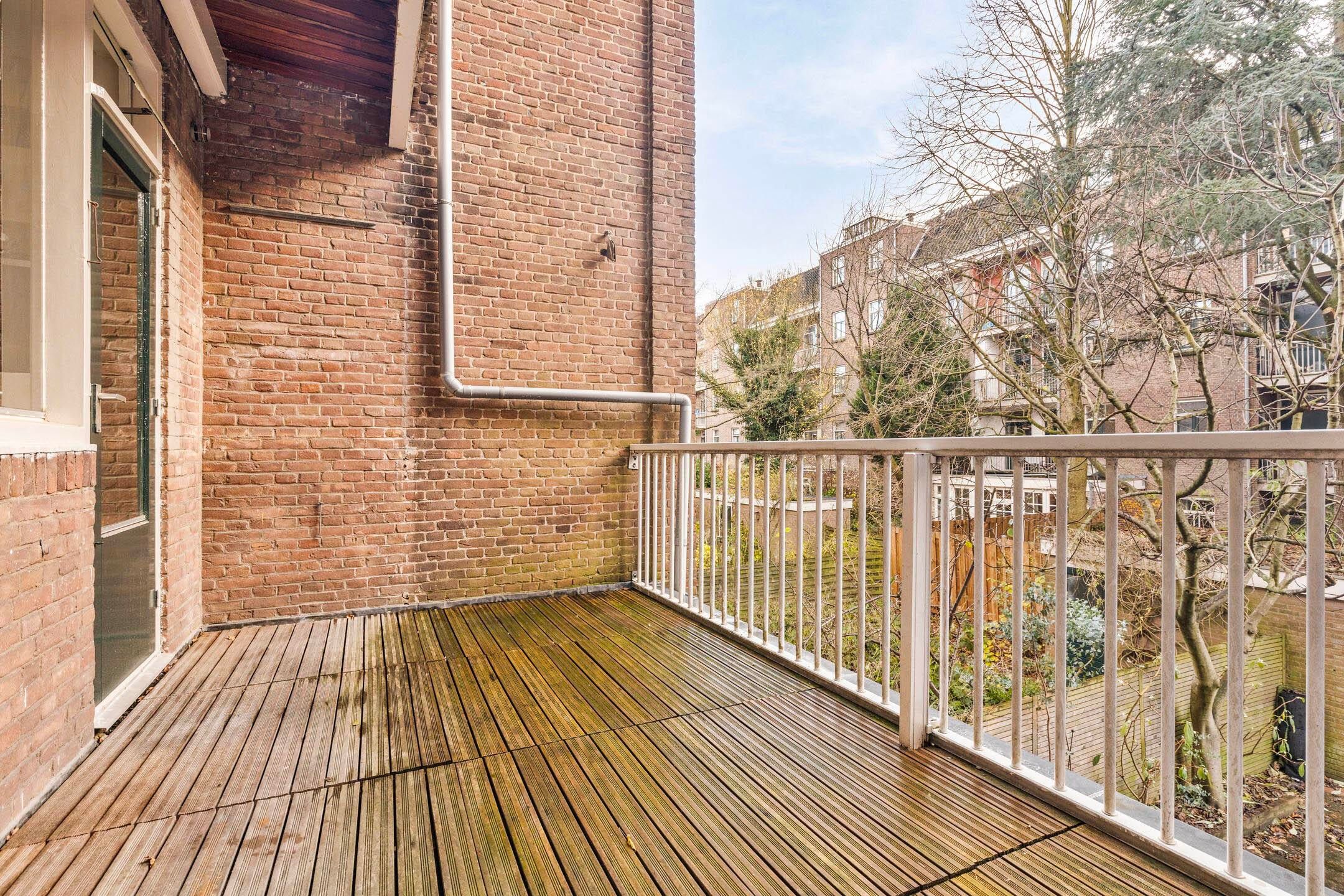 Photo 24 of Vincent van Goghstraat 18-B