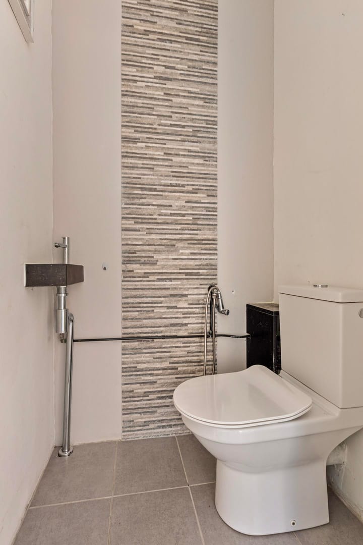 Photo 21 of Vincent van Goghstraat 18-B