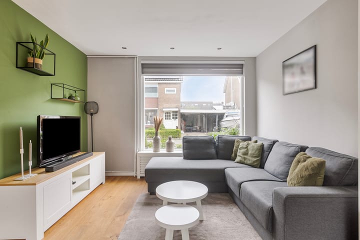 Foto 8 van Julianalaan 11