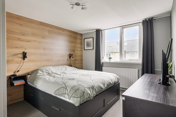 Foto 14 van Julianalaan 11