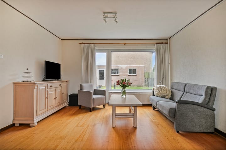 Foto 11 van Gentiaanstraat 1