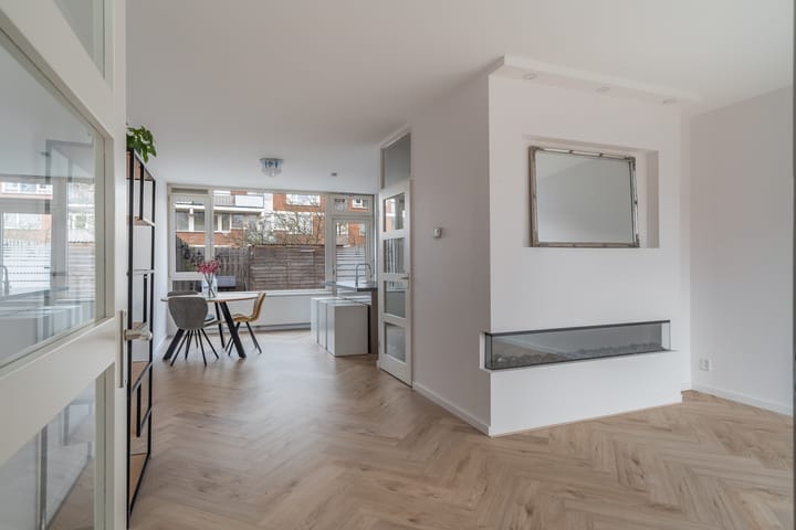 Photo 2 of Paganinistraat 32