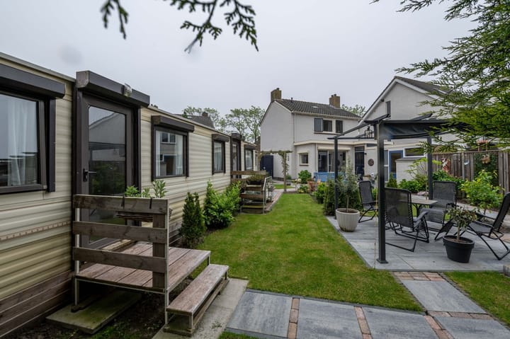 Photo 9 of Van der Helstlaan 27