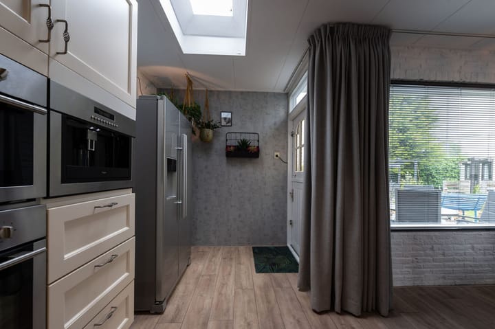 Photo 13 of Van der Helstlaan 27