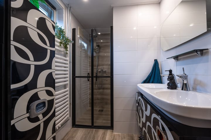 Photo 19 of Van der Helstlaan 27