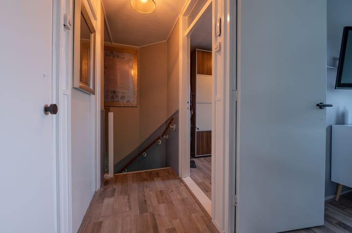 Photo 21 of Van der Helstlaan 27