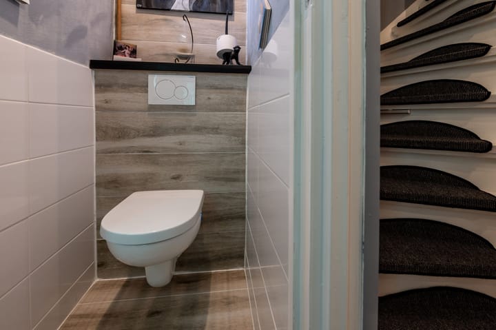 Photo 16 of Van der Helstlaan 27