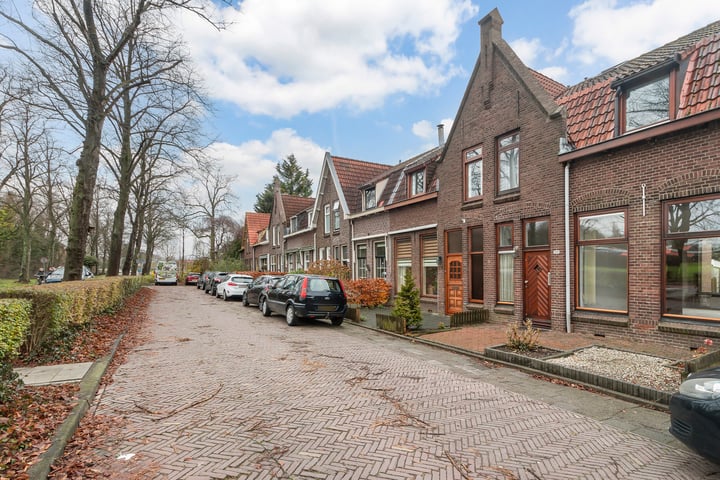 Bekijk foto 1 van Reeweg Oost 218