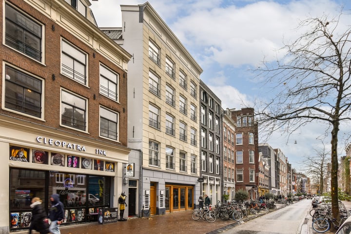 View photo of Spuistraat 203 A