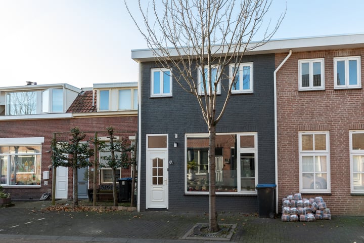 Bekijk foto 5 van Maarten Trompstraat 6