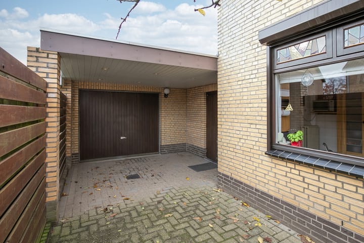 Foto 6 van van Loonstraat 3