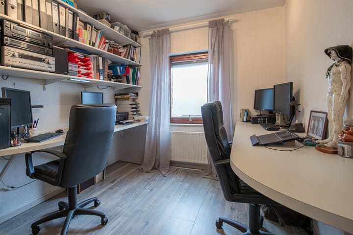 Foto 18 van van Loonstraat 3