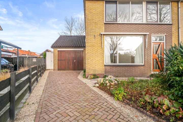 Photo 6 of Heldersestraat 11