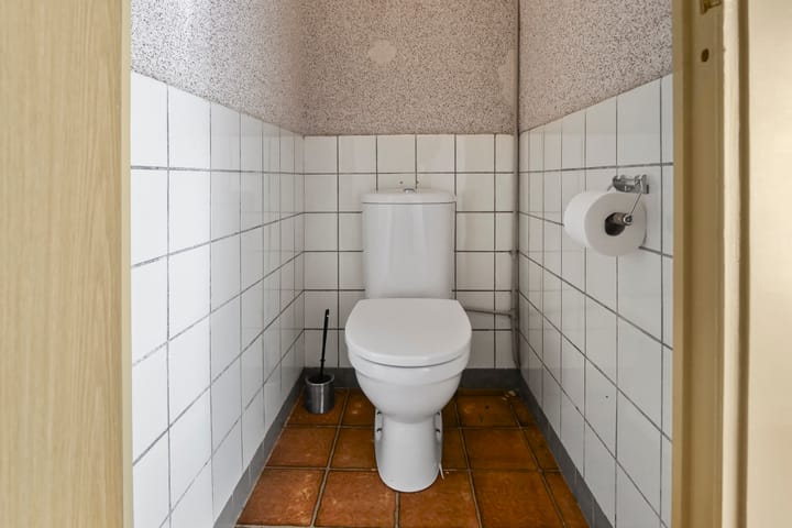 Photo 8 of Heldersestraat 11