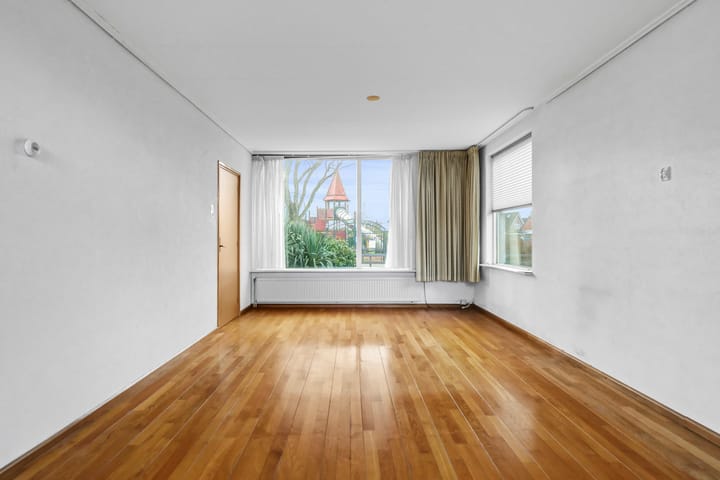 Photo 9 of Heldersestraat 11