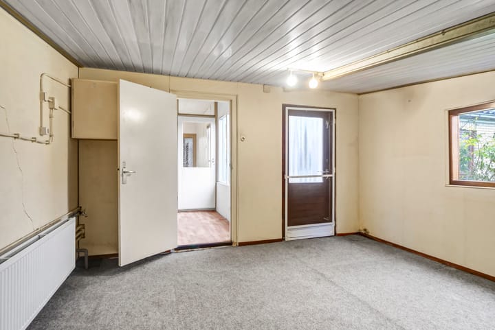 Photo 12 of Heldersestraat 11