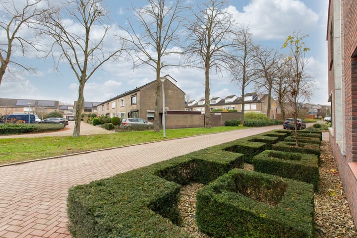 Foto 8 van De Lindenhof 10