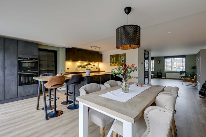 Foto 28 van De Lindenhof 10