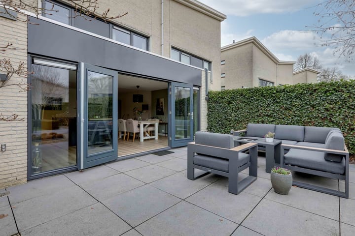 Foto 32 van De Lindenhof 10