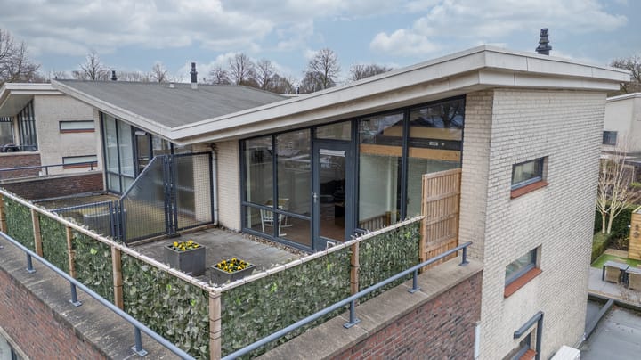 Foto 65 van De Lindenhof 10