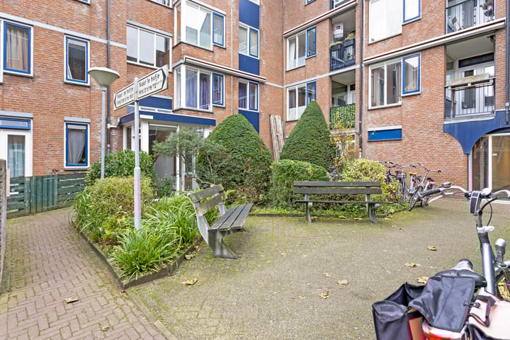 Photo 14 of Van Dishoeckstraat 124
