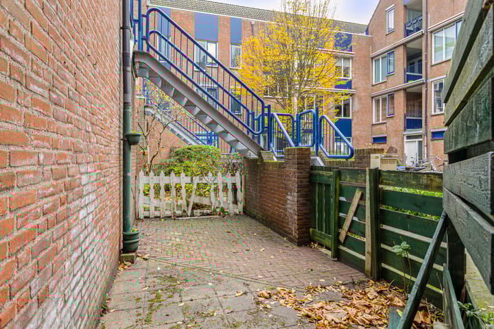 Foto 18 van Van Dishoeckstraat 138