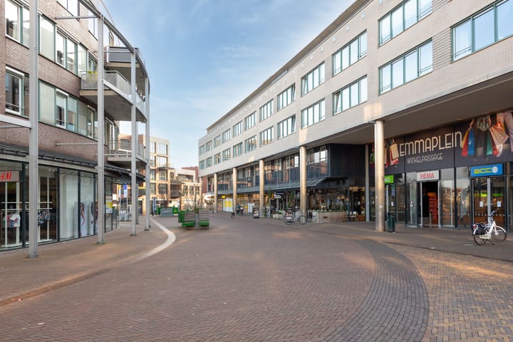 Foto 44 van Weeshuislaan 67