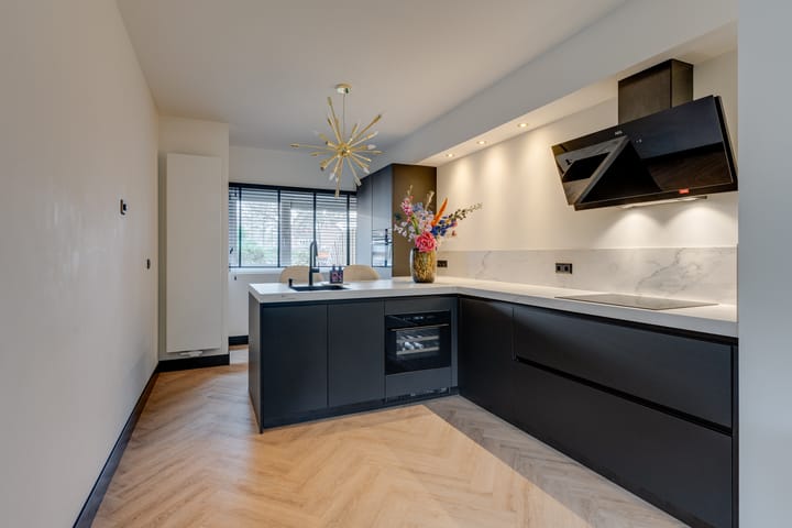 Foto 9 van Apollo 35