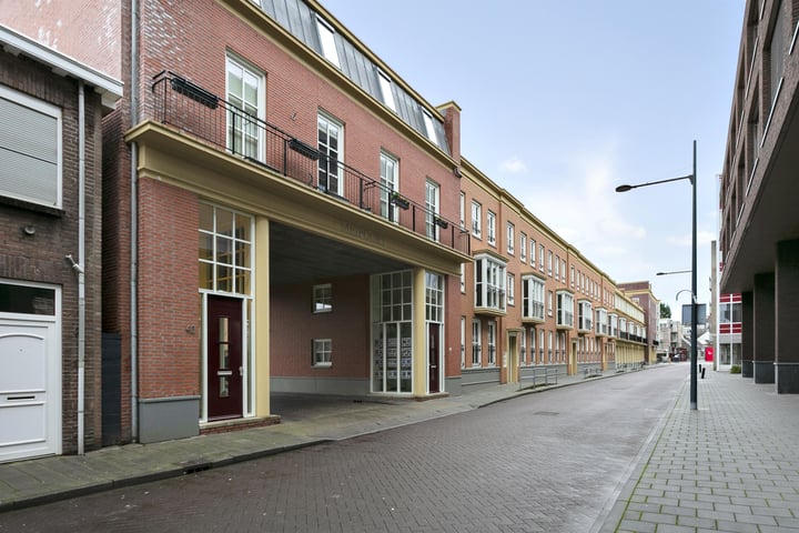 View photo 1 of Kluisstraat 54