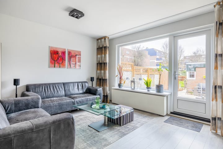 Foto 10 van Luchtenburg 140