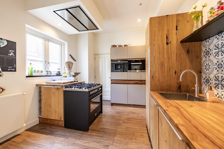 Photo 27 of Meint Veningastraat 77