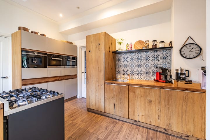 Photo 28 of Meint Veningastraat 77